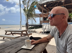 Mindfulness meditation retreats in Africa and Online Gerry Rickard Mindfulness teacher