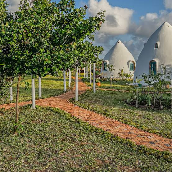 Dome accommodation Humbi Farm